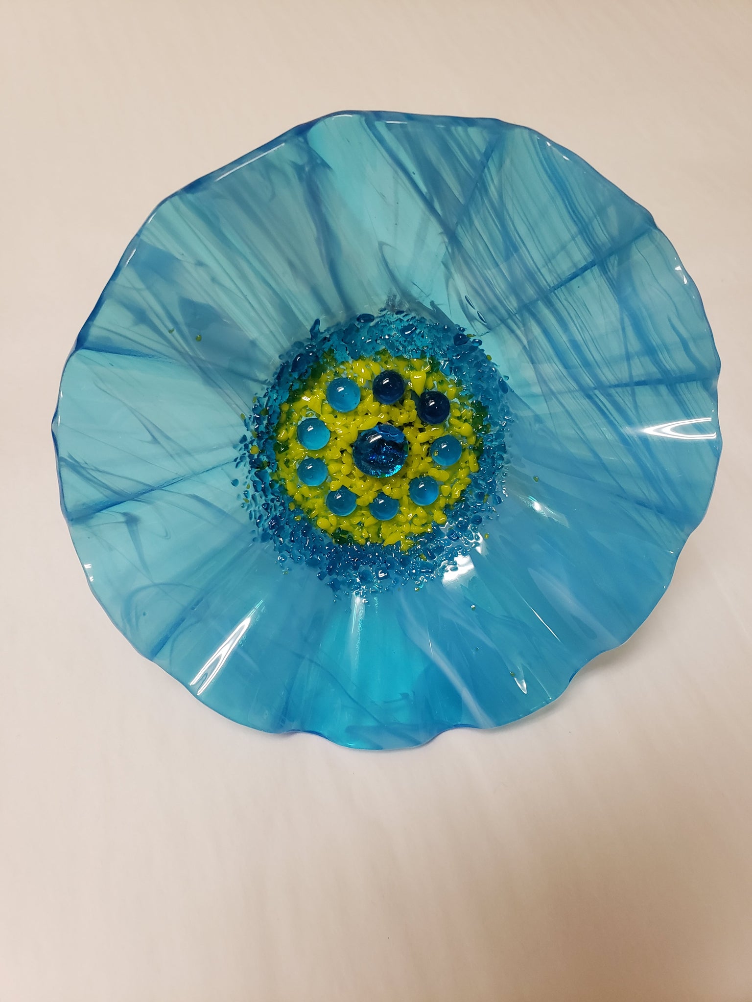 F18 Sm blue glass flower